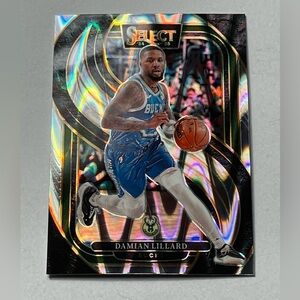 Select Damian Lillard Prizm Bucks NBA Basketball Card 145 holo variation card